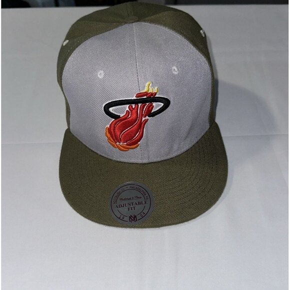 Miami Heat Mitchell & Ness Hardwood Classic Snapback Hat NBA Olive Green/Gray - Picture 1 of 10
